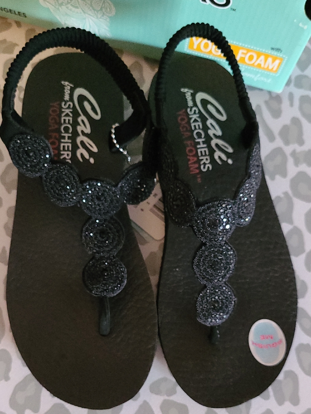 Skechers Cali Women's Black Sequin T-Strap Foam Sandals